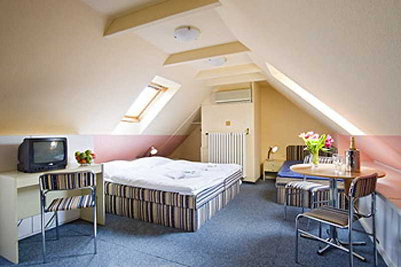 Hotel Stirka Prague Room photo